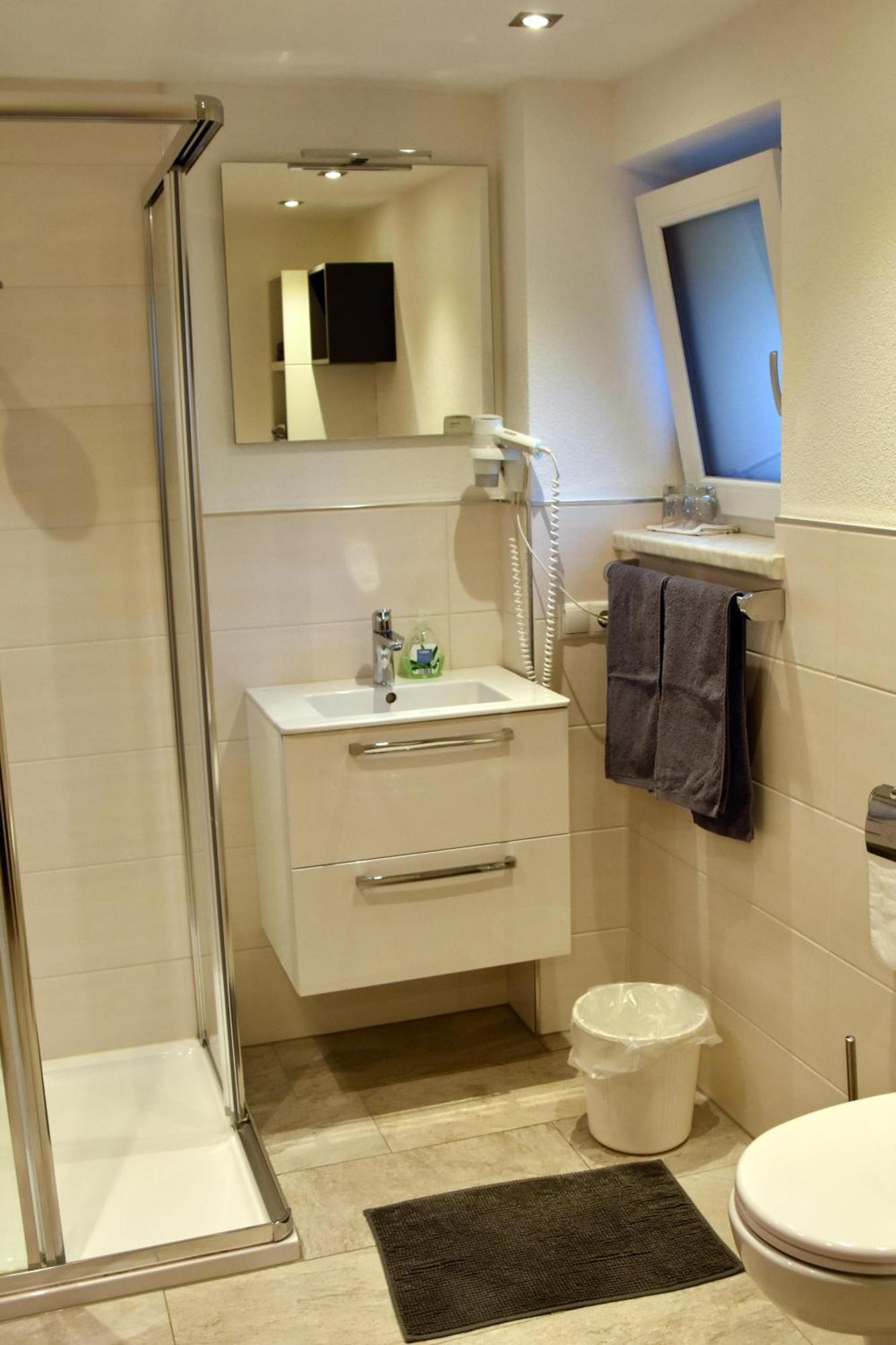Gaestehaus Koell Appartamento Roppen