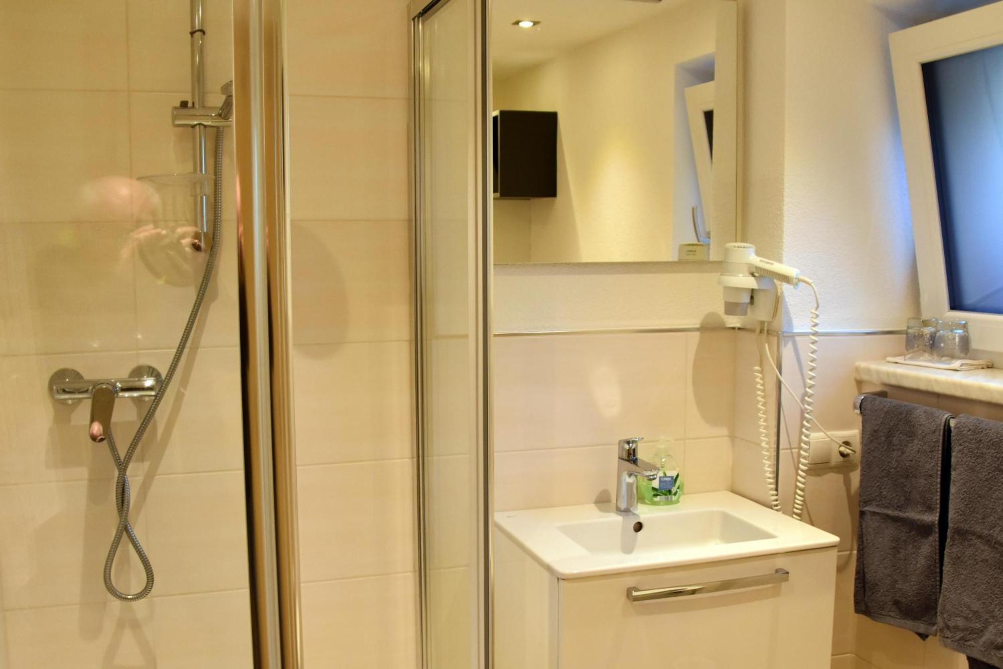Appartamento Gaestehaus Koell Roppen