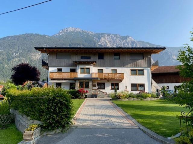 Gaestehaus Koell *